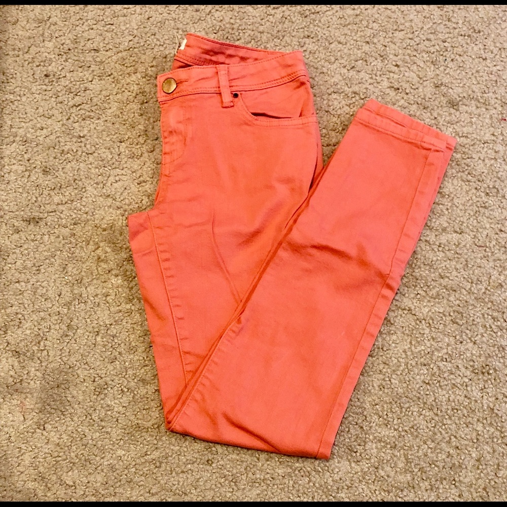 F21 salmon color skinny jeans EUC